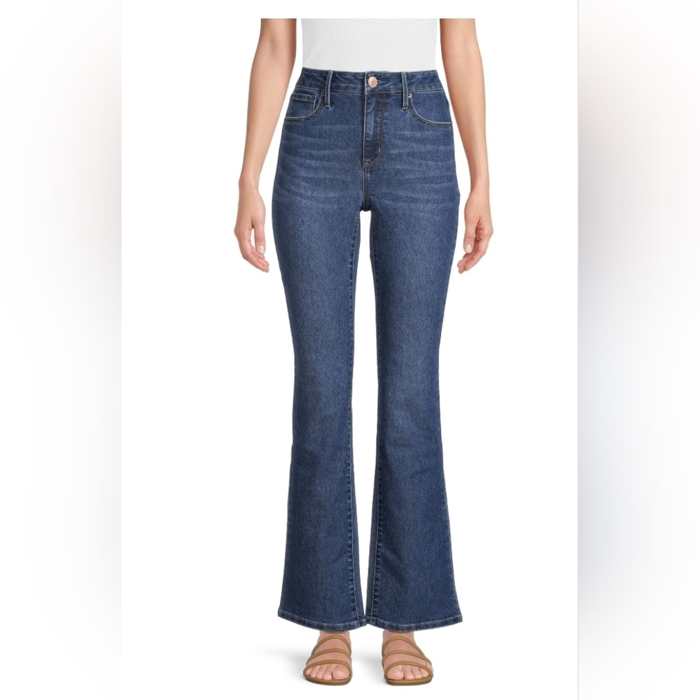 Size 7 Junior Bootcut Jeans